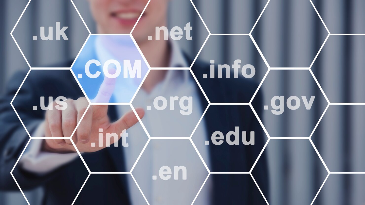 .com mu .com.tr mi? Domain Uzantısı Seçerken Dikkat Edilecek Noktalar